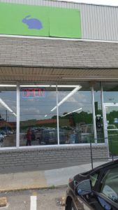 Wild Hare Smoke Shop, 1619 Madison Ave, Memphis, TN 38104, United States